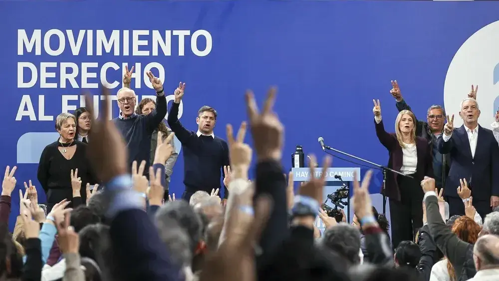 Kicillof en el Pasaje Dardo Rocha, durante el lanzamiento del MDF Salud.