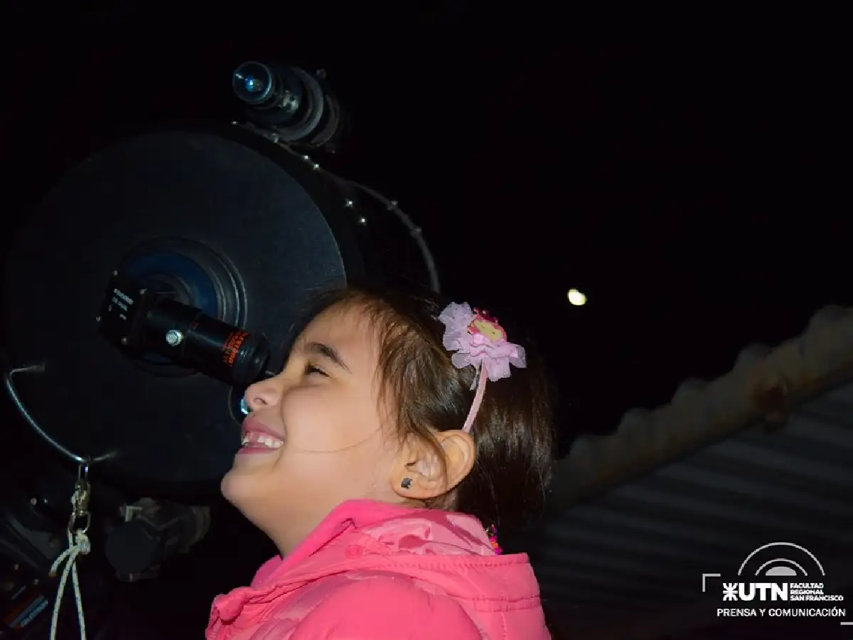 Durante junio se podrá ver Júpiter y la Luna en el Observatorio