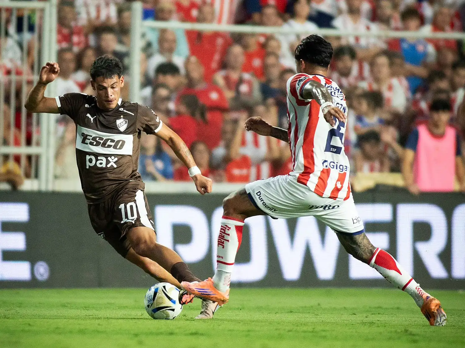 Unión y Platense, iguales