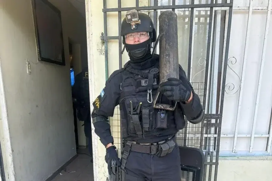 Allanaron un domicilio en Frontera tras detener a una mujer que intentó ingresar drogas a la cárcel