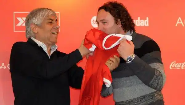 Presentaron a Milito en Independiente: "Estamos ilusionados"