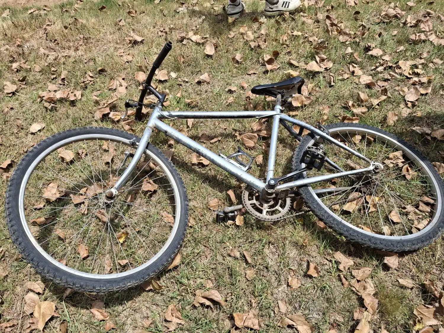 La bicicleta en la que se desplazaba el veinteañero. Foto: BVVT