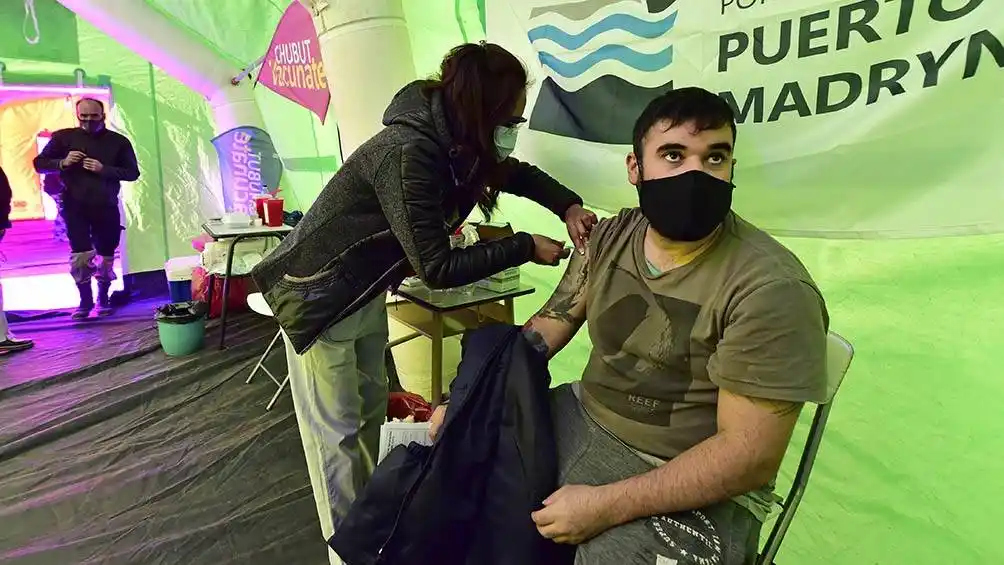 Puerto Madryn vacunó al 90% de los empleados del sector turístico