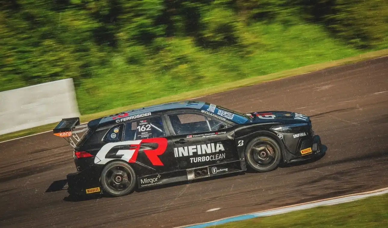 Emiliano Stang hizo historia en Oberá y ganó su primera carrera en el TC2000