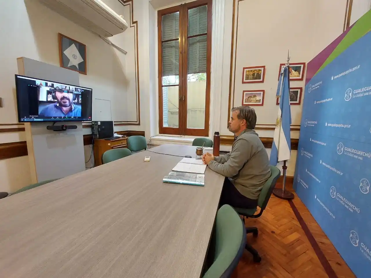 Piaggio participó de un conversatorio sobre la importancia de Hidrovía del Paraná