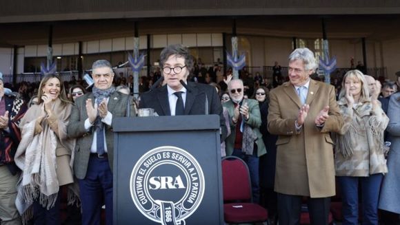 Milei anunciará una baja permanente de retenciones al sector ganadero en la Rural