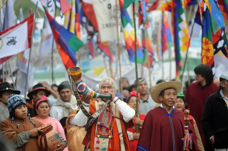 Certamen literario a los pueblos originarios
