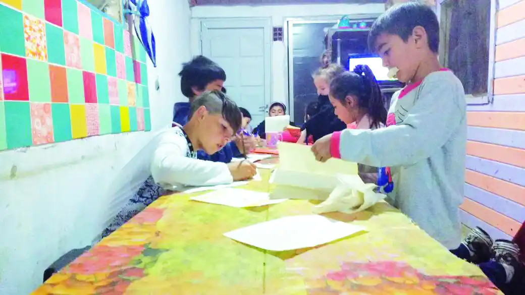 El comedor Los Costeritos está compuesto por un grupo humano altruista que se preocupa por las necesidades de los chicos