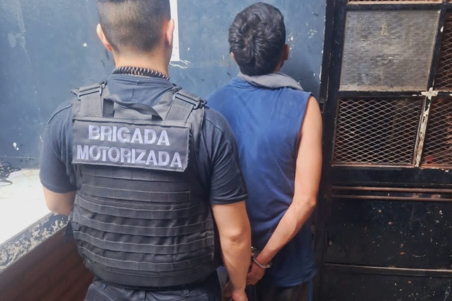 Se puso agresivo con la policía y fue detenido en la zona del parque Urquiza