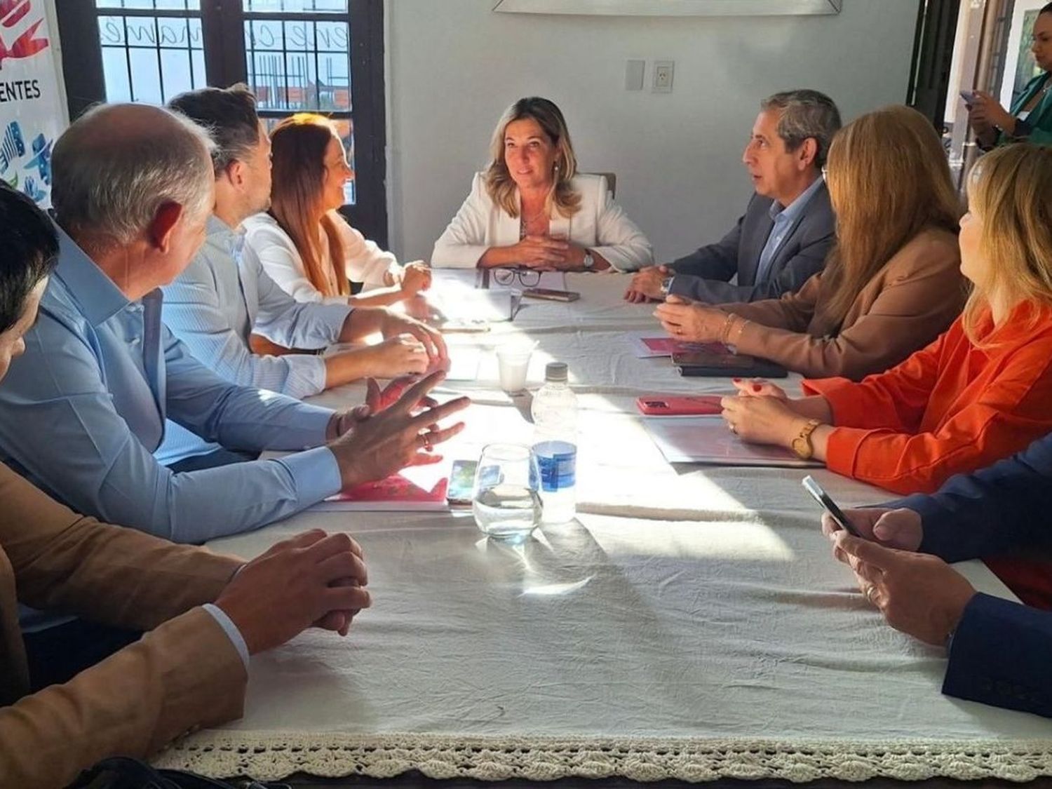 El acto contó con la participación de autoridades nacionales, provinciales y referentes del sector turístico.