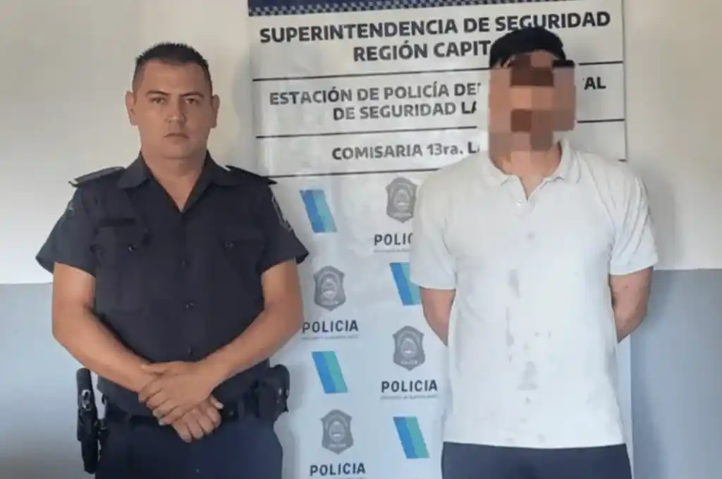 El hombre, de 30 años, fue arrestado y enfrenta cargos por abuso sexual simple.