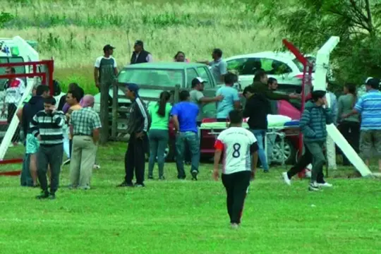 Bolívar: cayó un rayo en la final de una Liga Rural y murió un bombero voluntario