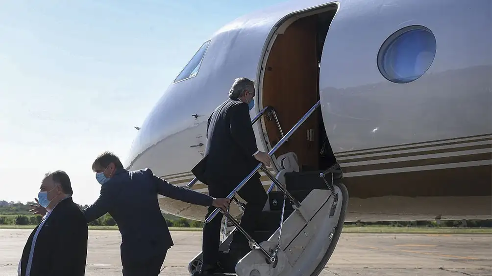 Fernández viajó a Bolivia para participar  de la asunción del presidente Luis Arce