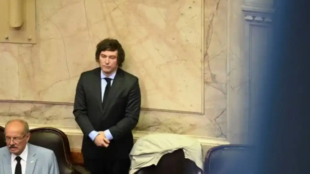 Milei denunció una conspiración del FMI, el Banco Macro y Massa contra su gestión