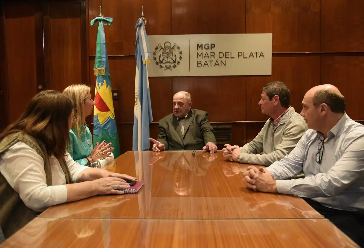 Desempleo: Arroyo busca avanzar en una "agenda de trabajo" con la CGT