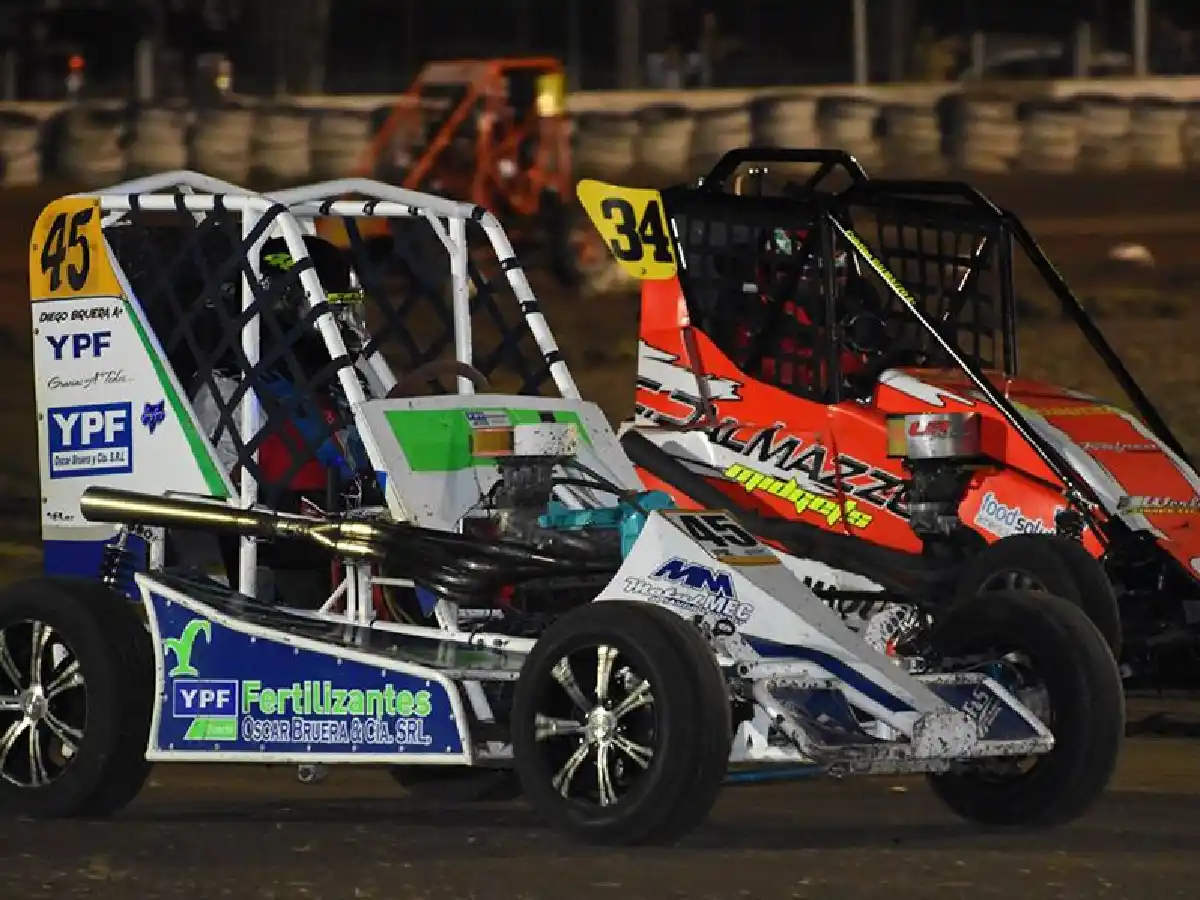 Midgets: corren en Vila