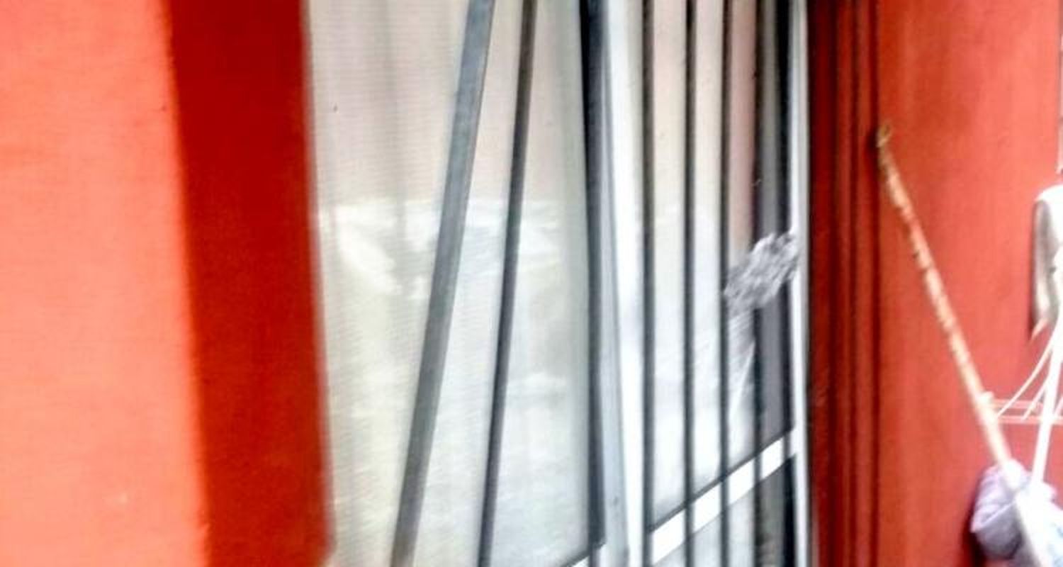 Robaron más de 5 mil dólares de una casa de Pellegrini al 1500