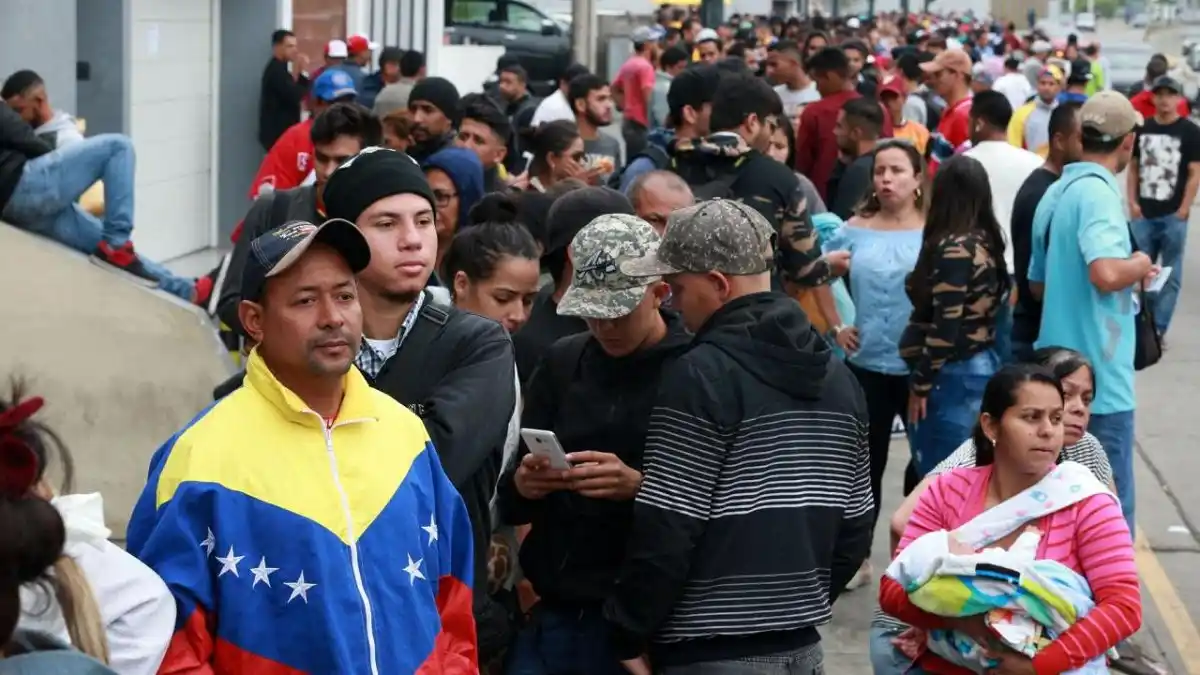 ¡MIGRANTES ECHADOS P’ALANTE! Venezolanos impulsan economías de los países que los reciben