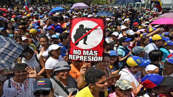 Piden a la ONU negarle a Venezuela un asiento en el Consejo de DD.HH.