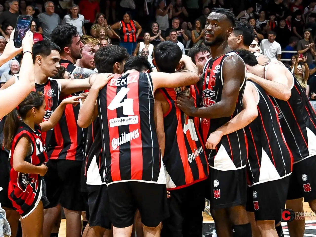 Central Entrerriano superó con amplitud a Pergamino Básquet y cerró el fin de semana con dos victorias