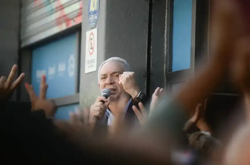 Alak habló sobre sus primeras medidas, su Gabinete y la disputa con Garro