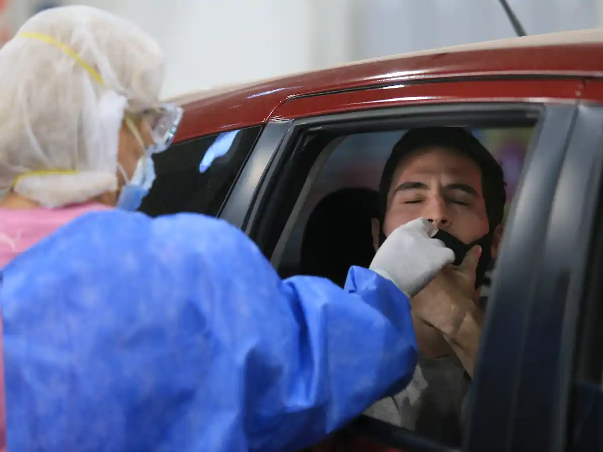 Por primera vez reportaron 24.130 casos de coronavirus en las últimas 24 horas