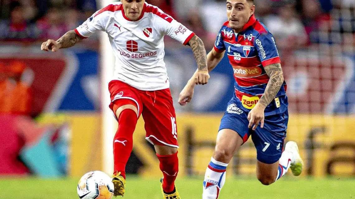 Independiente sufrió pero consiguió el pase en el final ante Fortaleza