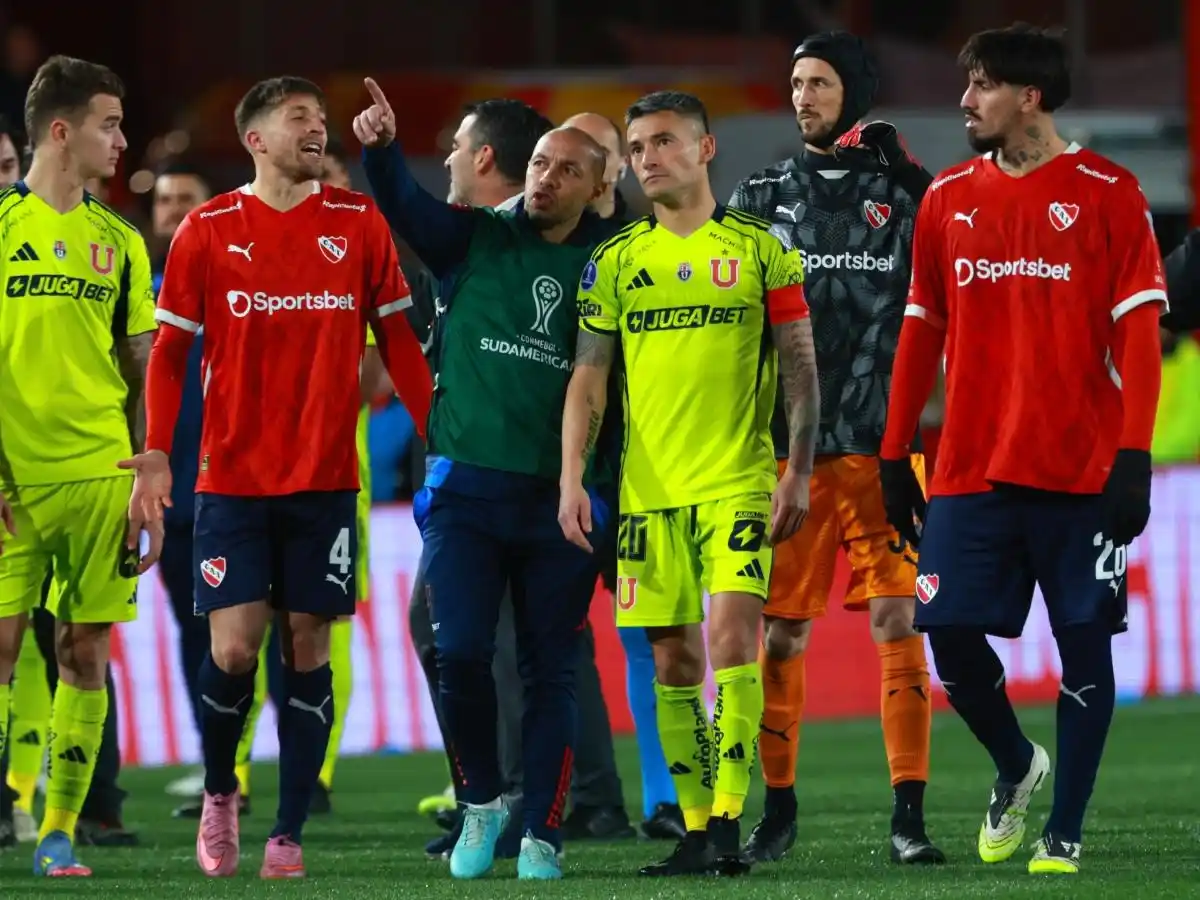 Independiente fue descalificado de la Copa Sudamericana: la U de Chile pasó de ronda tras la barbarie