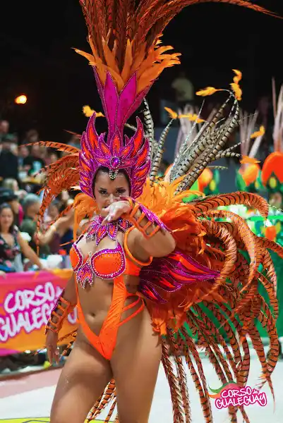 Ana laura Velardis, Reina de Batería de Samba Vera
