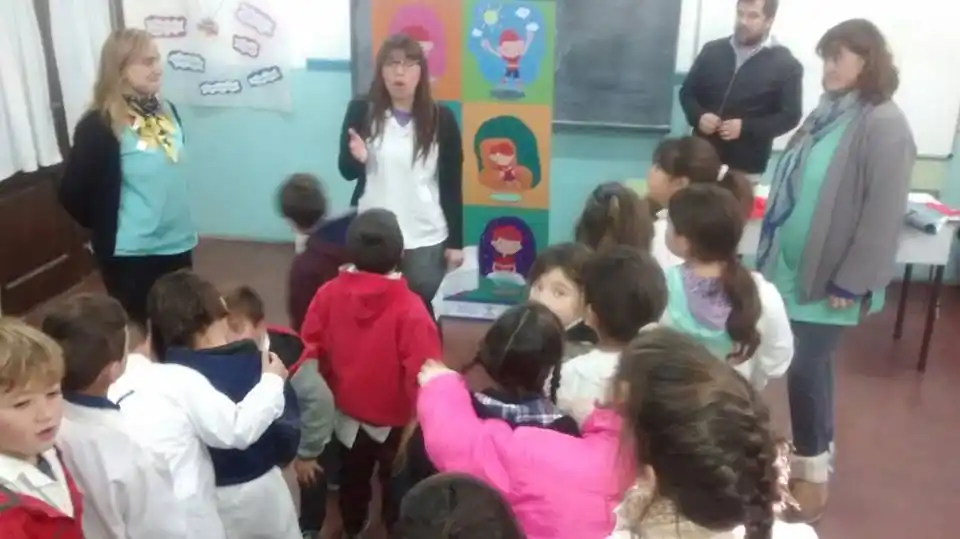 LOBERIA: Charla sobre hábitos saludables