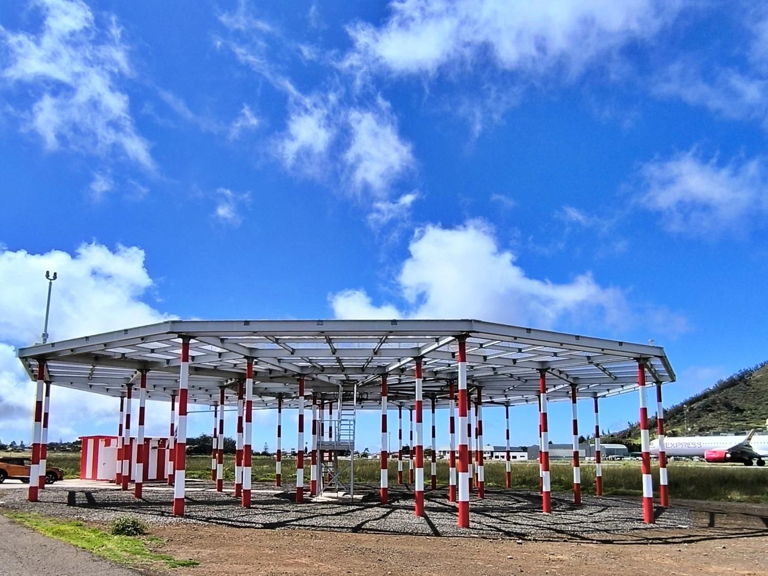 Instalan nuevo DVOR-DME en el aeropuerto de Tenerife Norte