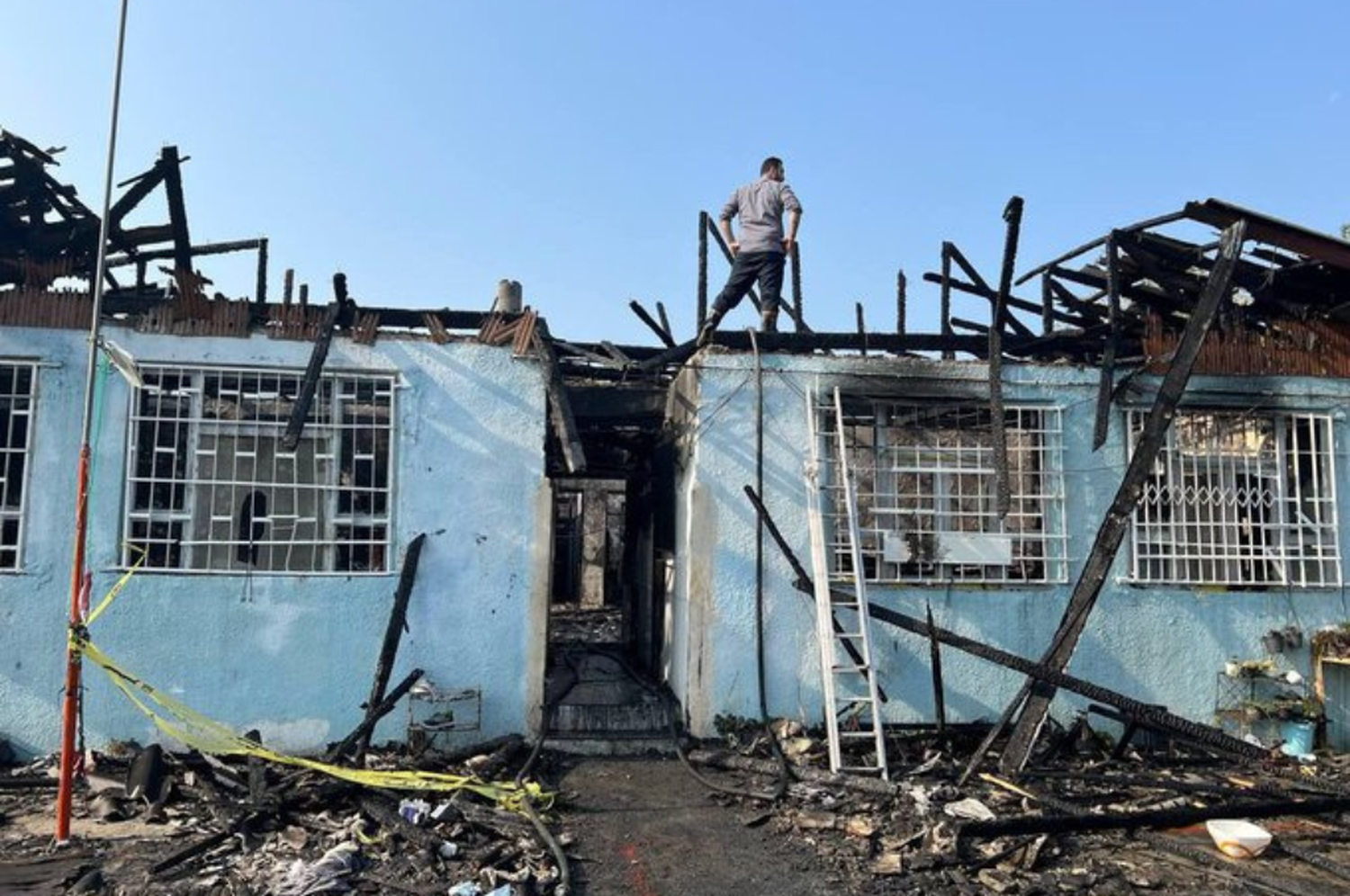 Por el momento se desconocen la causa del incendio.