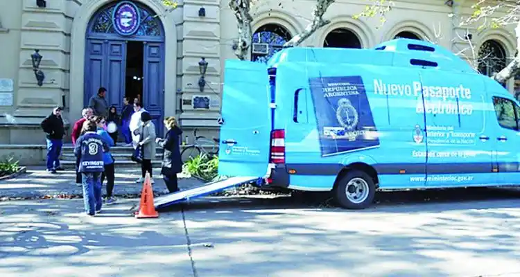 El fin de semana llegan las camionetas de los DNI
