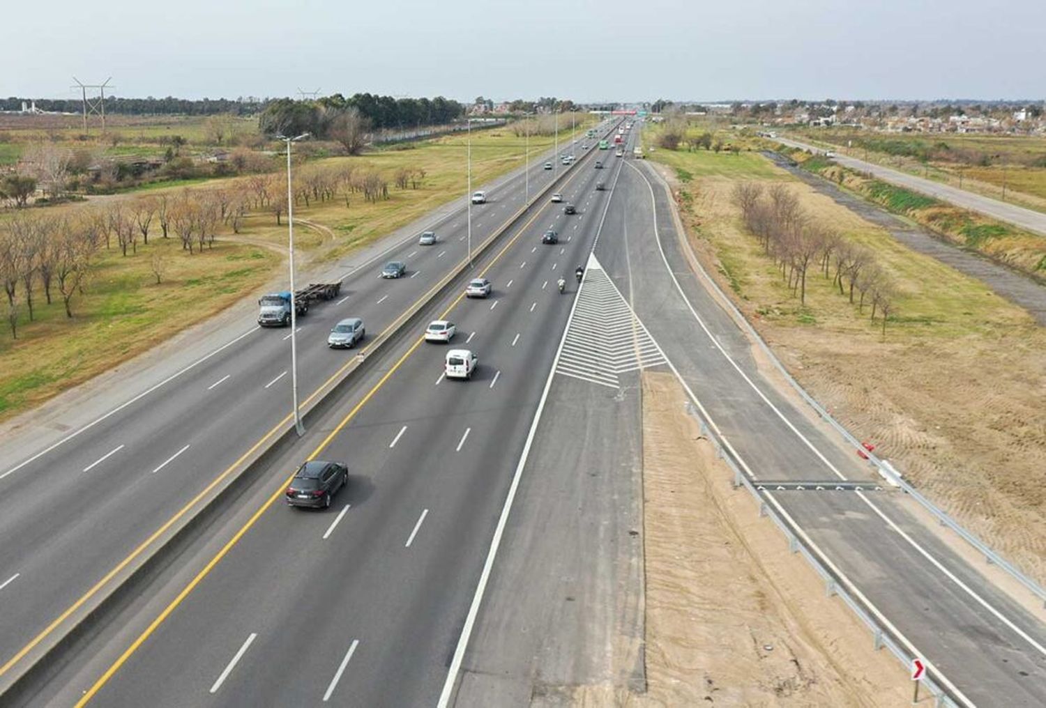 Autopista Buenos Aires - La Plata: Nuevo ramal de ingreso para descomprimir el tránsito en Berazategui