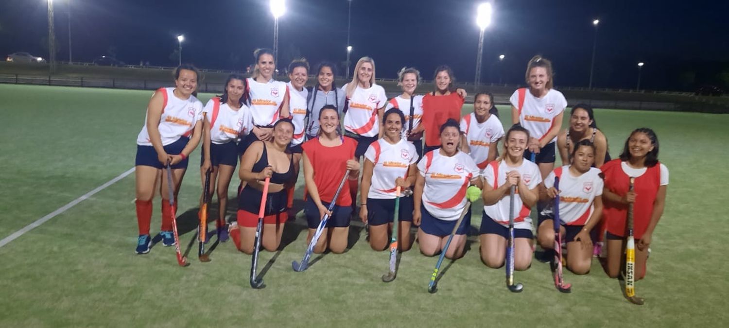 Tiene continuidad el hockey en cancha Municipal