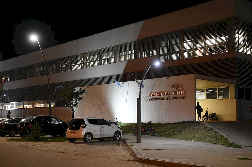 El joven logró llegar por sus propios medios al hospital Iturraspe.