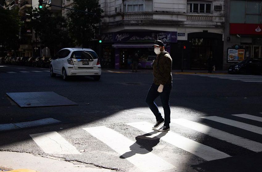 Creen que se alcanzó el pico de contagios de la segunda ola en el país