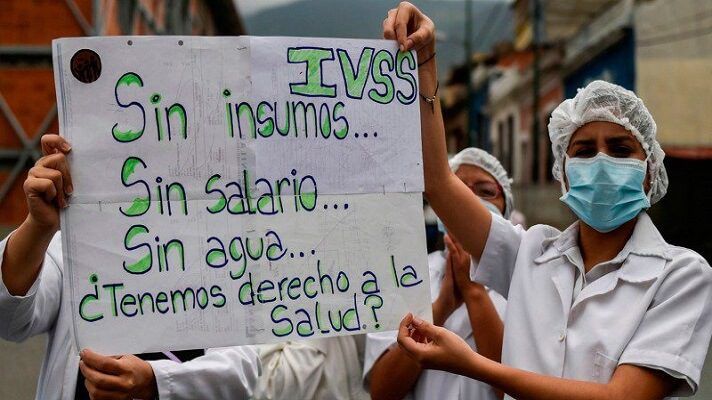 ¿QUÉ SE COMPRA CON ESO? El irrisorio aguinaldo que recibieron los trabajadores de la salud