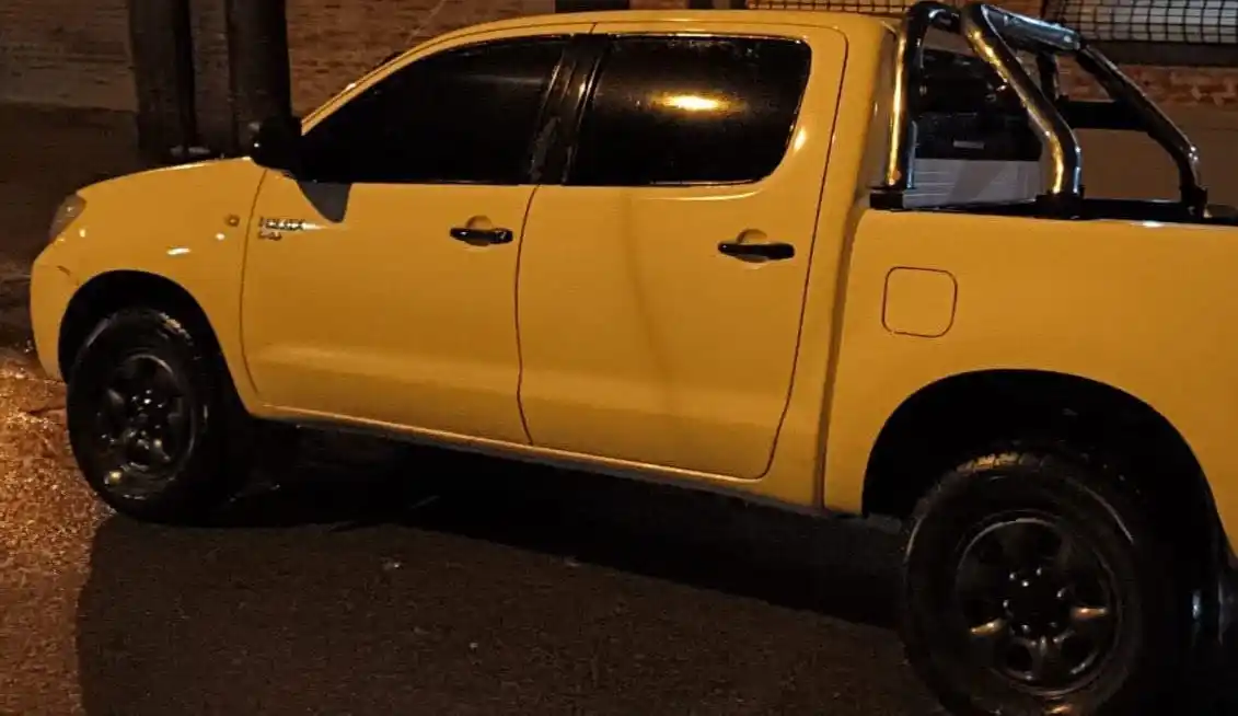 Aprehendieron a un joven tras intentar robar una camioneta en el centro