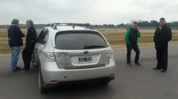 Felipe Solá con custodios armados irrumpió en un evento con famosos en General Rodríguez