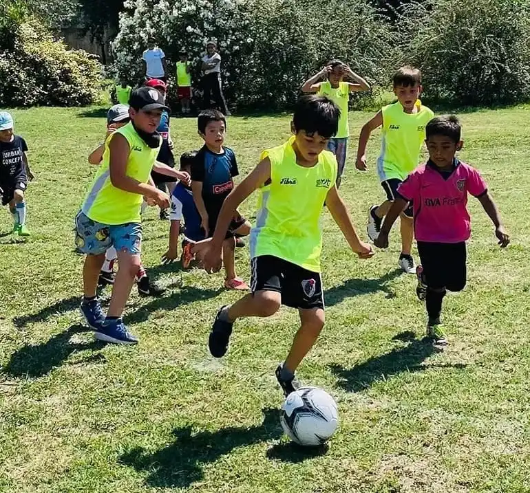 Encuentro de escuelas de fútbol en el Parque Municipal
