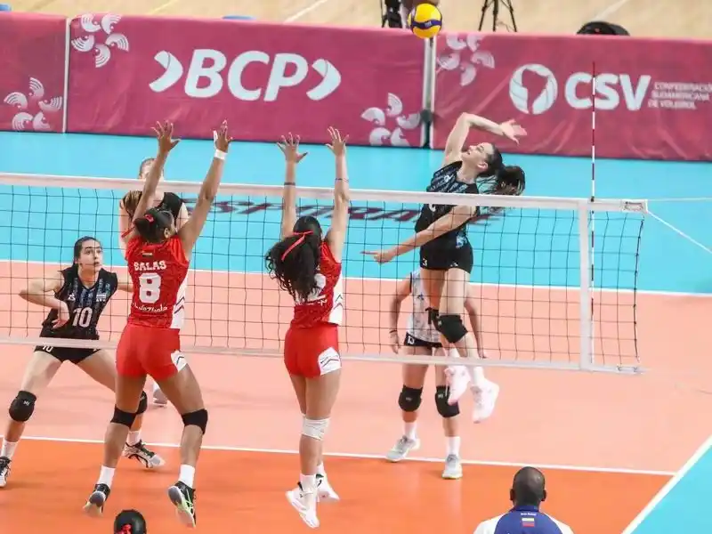 Las Panteritas de Benítez le
ganaron a Venezuela en el debut