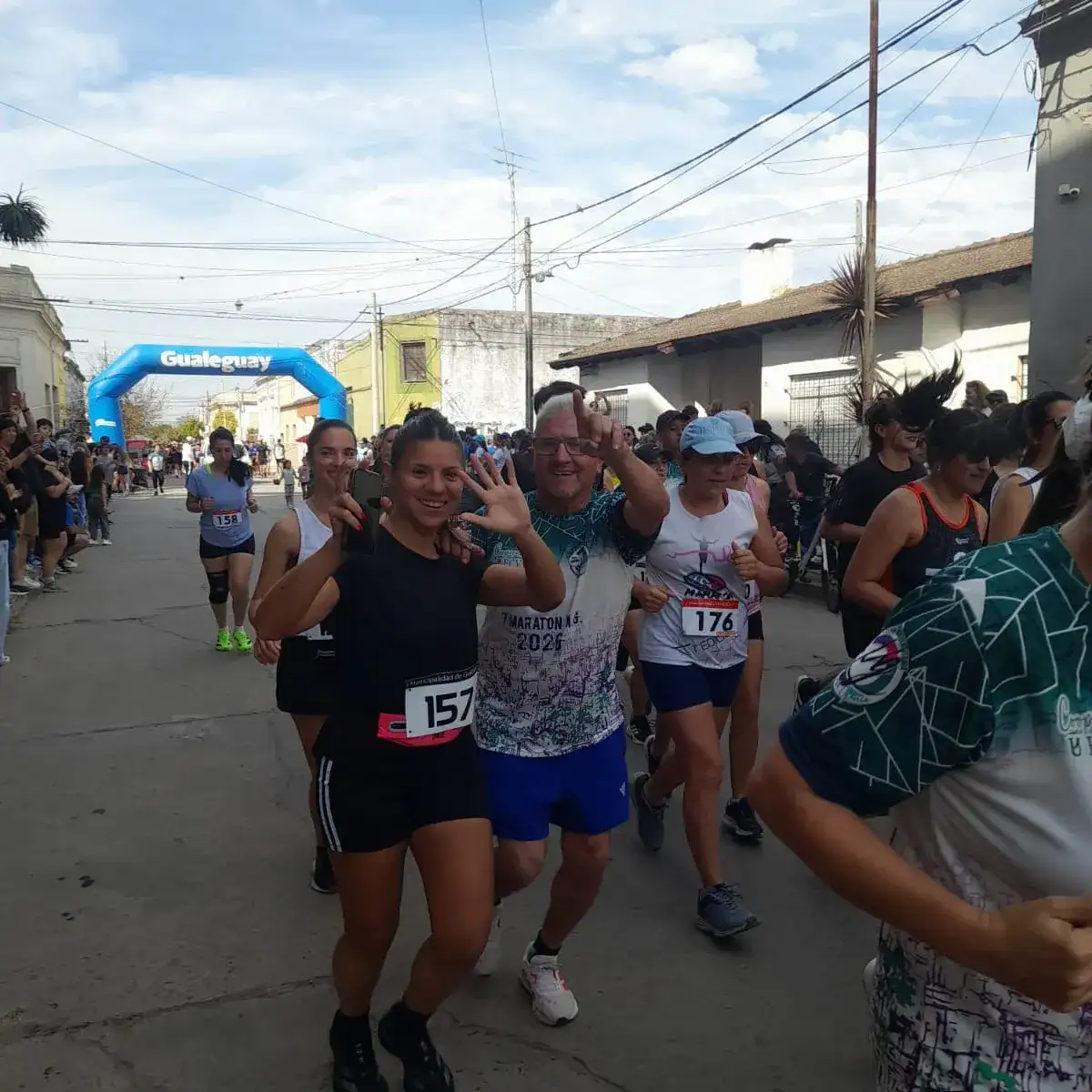 Una multitud corrió por la memoria y la solidaridad en la Maratón Micaela García
