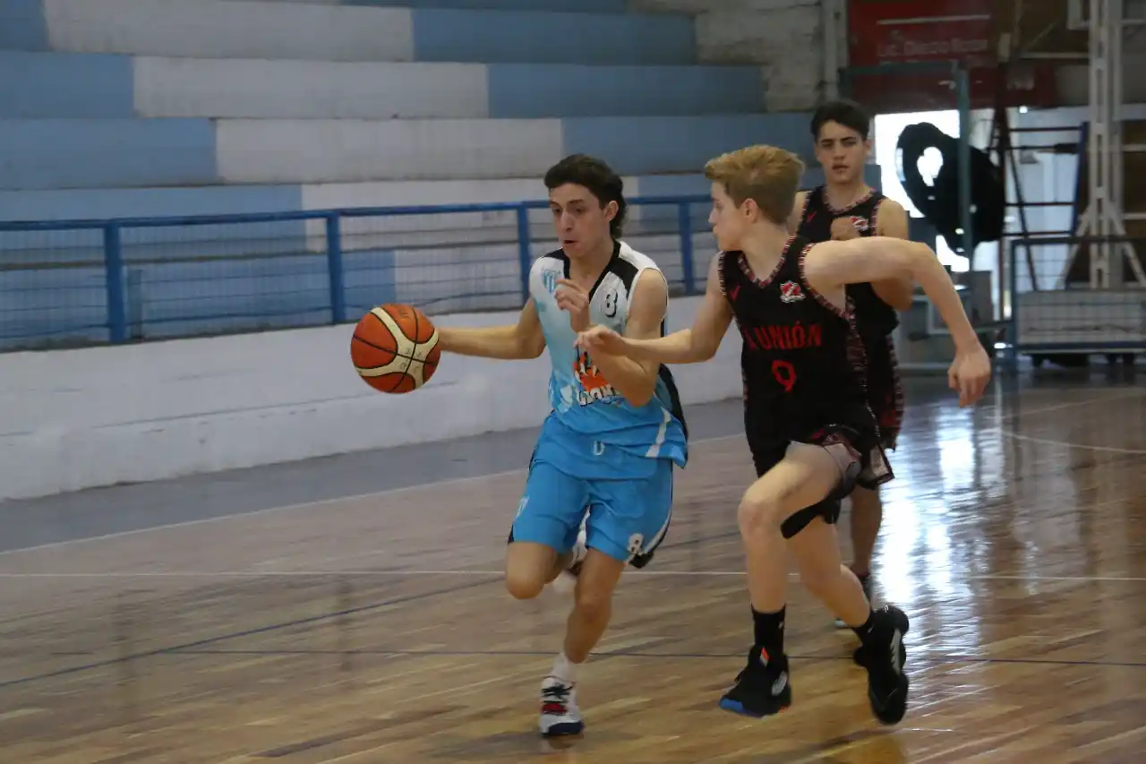Neptunia y Juventud pasaron invictos en U15: Central como uno de los segundos