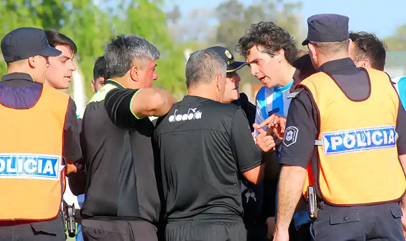 Fútbol: sigue ganando la violencia