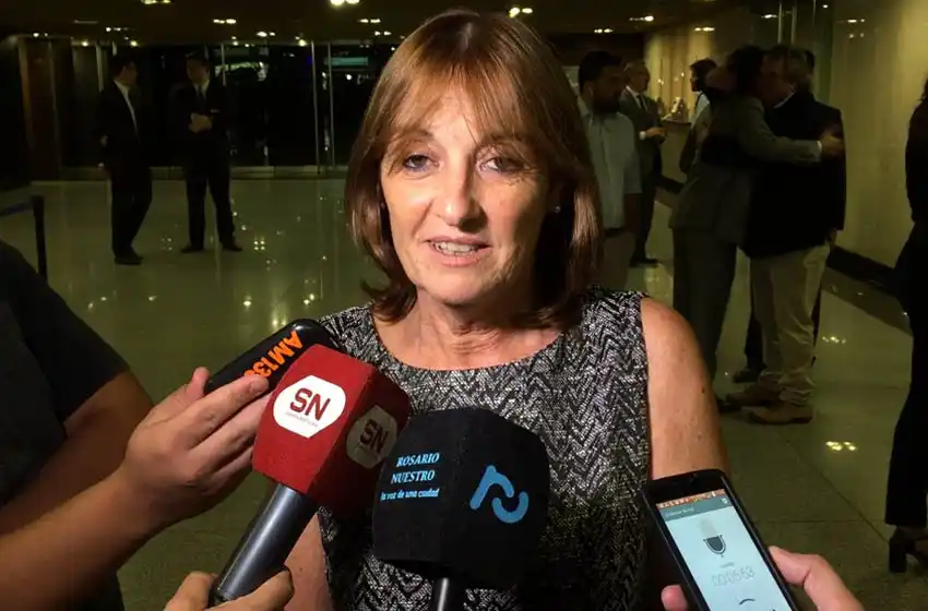 Ciciliani: «Si Contigiani vota contra la ley del aborto, debería renunciar»