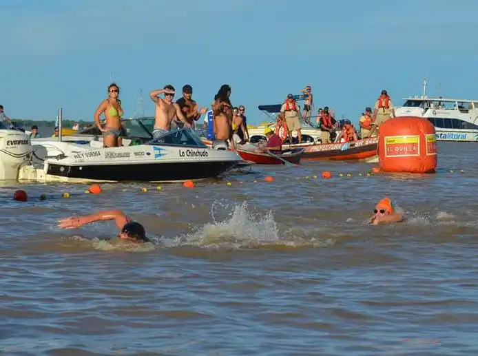 Se corre hoy la 12° edición de la maratón acuática Villa Urquiza-Paraná
