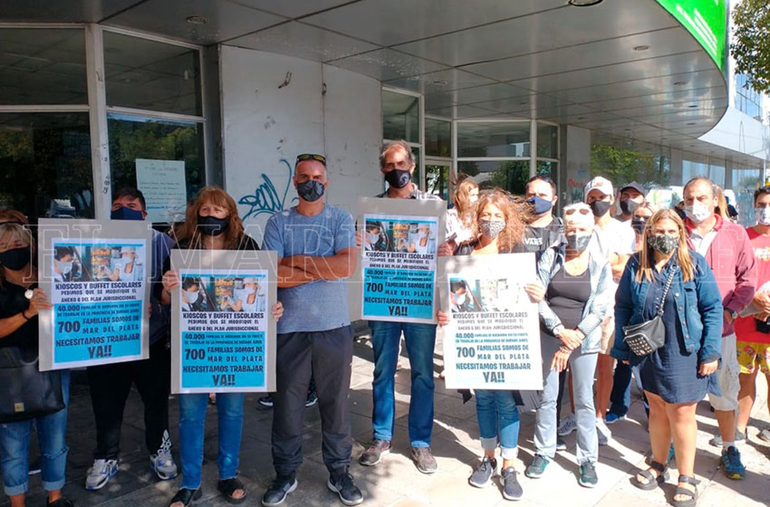 Kiosqueros escolares se manifestaron en el Consejo Escolar: "Hace quince meses que no trabajamos"