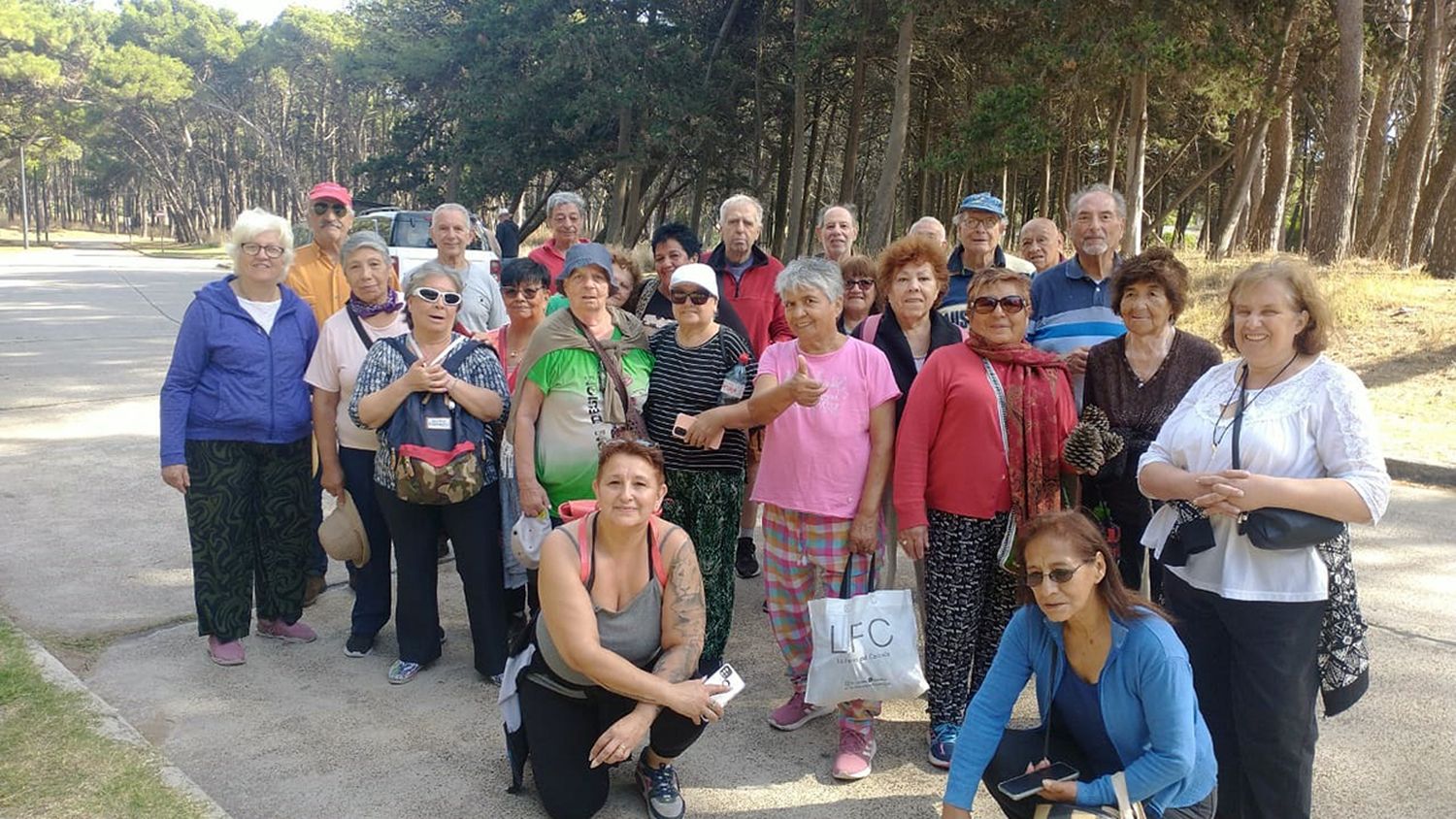 Adultos mayores. En el Parque Miguel Lillo