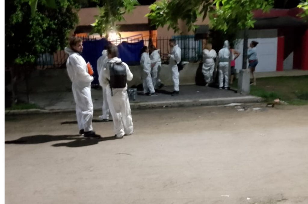 Peritos de la División Científica Forense de la AIC